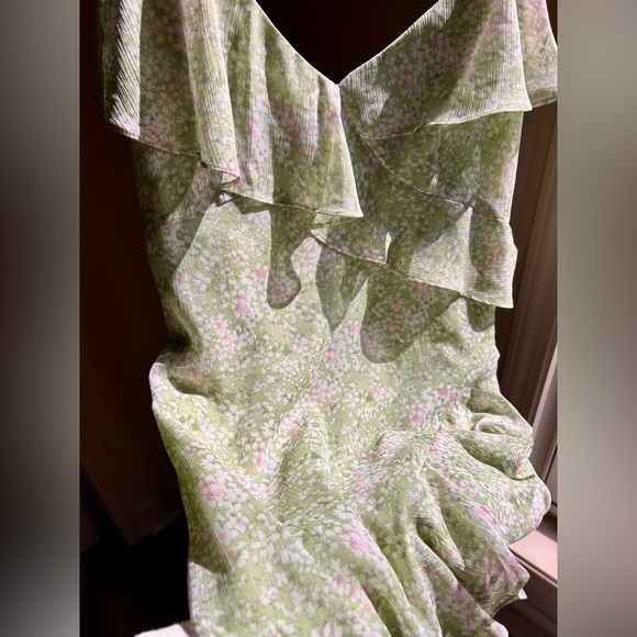 Astr Dresses & Skirts - ASTR The Label Floral Ruffle Midi Dress L | Green Floral Print Slip Dress